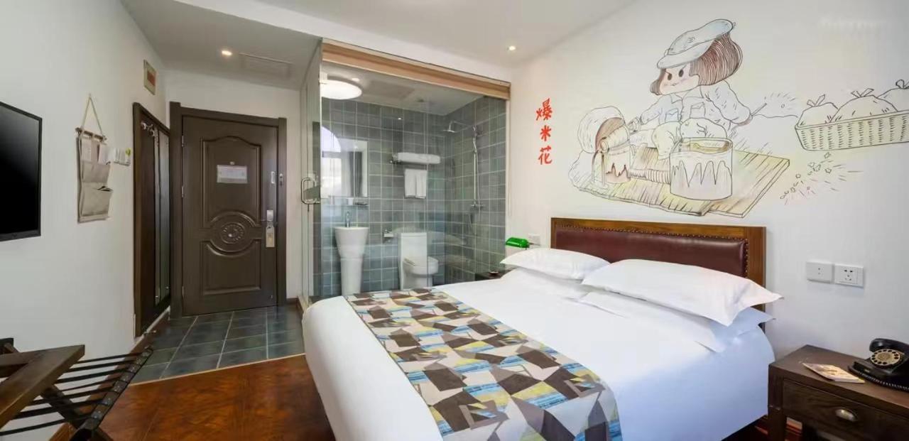 Nostalgia Hotel Beijing Guozijian Ghost Street - Near Beijing Lama Temple, Beihai Park, Jingshan Park, Drum Tower, Houhai Bar Street, Tian'Anmen Square, Located In Beijing Traditional Hutongs, 5 Minutes Away From Beixinqiao Metro Station Экстерьер фото